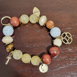 Chico's Elegant Gold and Brown Beaded Bracelet.Charm Key Coin Leaf Neutral Tone